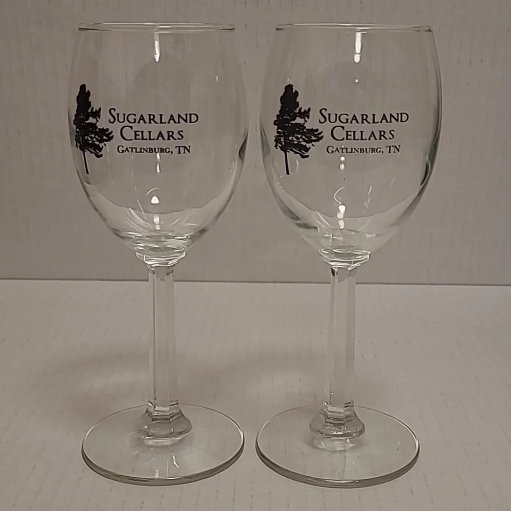 Pair of Sugarland Cellars Gatlinburg TN Wine Glasses